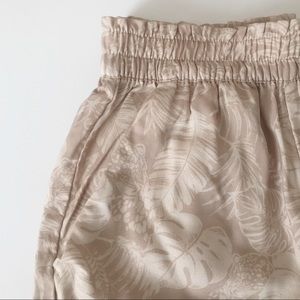 NWOT H&M ankle pants